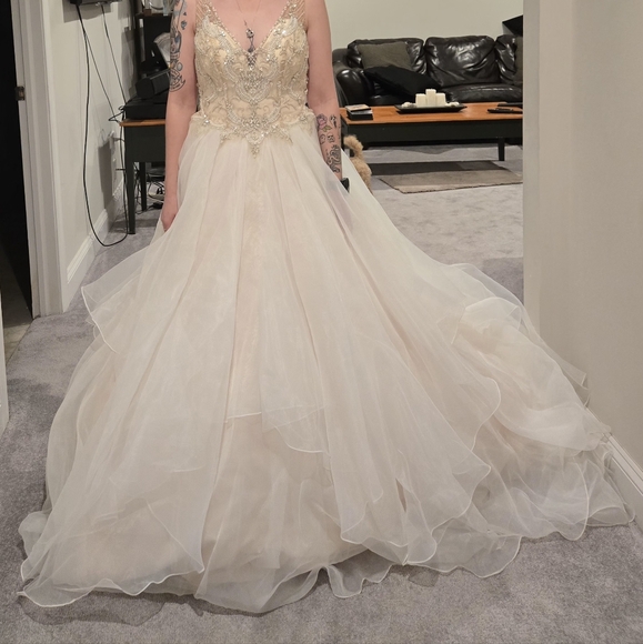 Morilee wedding dress size 4 - Picture 3 of 3